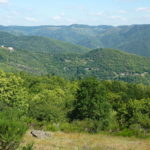 1200px-271_Corniche_des_Cévennes_Panorama_entre_Saint-Jean-du-Gard_et_Florac